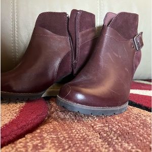 Beautiful pair of maroon Clark’s booties